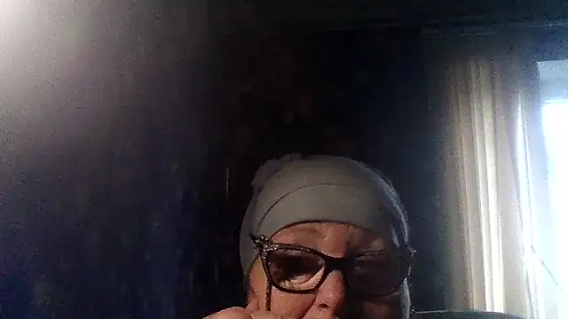 Snapshot of Milaniya606 chatting on 10-31-25, 02:07 Milaniya606 online show from 10-31-25, 02:07