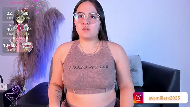 Snapshot of Ava-miller chatting on 12-04-25, 10:46 Ava-miller online show from 12-04-25, 10:46