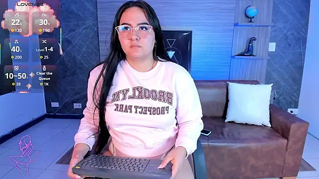 Snapshot of Ava-miller chatting on 12-18-25, 10:54 Ava-miller online show from 12-18-25, 10:54