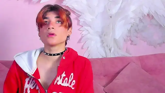 Leo Glow online show from 01-14-26, 01:28