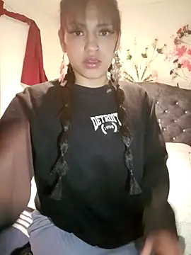 BellaChiquis  online show from 01-14-26, 10:14