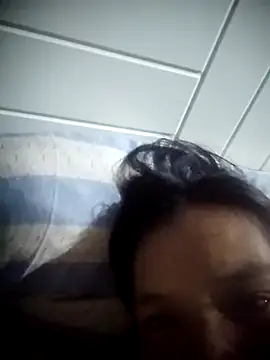 Snapshot of _simplecristy_ chatting on 10-31-25, 07:04 simplecristy online show from 10-31-25, 07:04