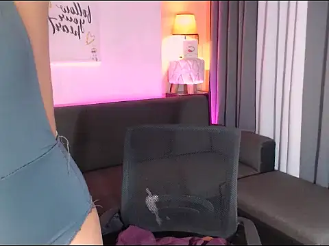 Snapshot of transSTARprincess chatting on 11-18-25, 05:39 transSTARprincess online show from 11-18-25, 05:39