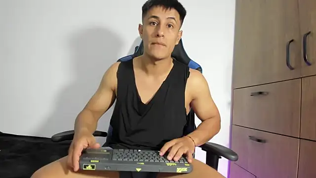 dorman boy online show from 02-06-26, 03:55