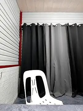 Snapshot of xwildflowerx chatting on 11-11-25, 02:33 xwildflowerx online show from 11-11-25, 02:33