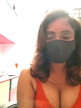 Queen-dhivya online show from 01-15-26, 08:56