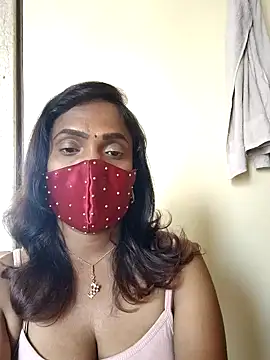 Queen-dhivya online show from 02-17-26, 03:47