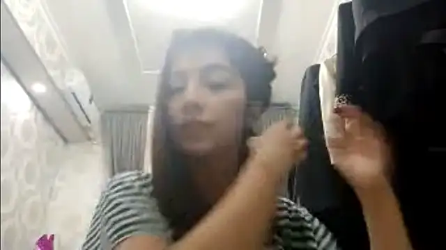 Snapshot of Sofiagreetings chatting on 11-03-25, 02:18 Sofiagreetings online show from 11-03-25, 02:18