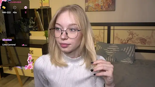 Snapshot of ShanelTunon chatting on 11-20-25, 09:14 ShanelTunon online show from 11-20-25, 09:14