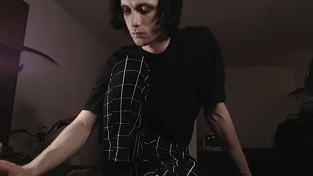 Snapshot of morrowless chatting on 11-08-25, 02:34 morrowless online show from 11-08-25, 02:34