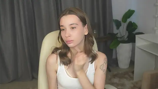 JacalynSchreiber online show from 11-06-25, 11:44