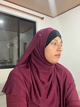 Snapshot of Melek_Seraya chatting on 11-16-25, 02:06 Melek Seraya online show from 11-16-25, 02:06