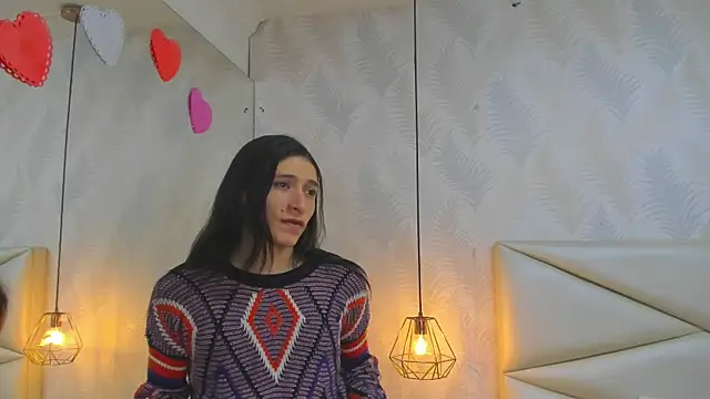 Snapshot of laurettedela_rouse chatting on 11-07-25, 11:10 laurettedela rouse online show from 11-07-25, 11:10