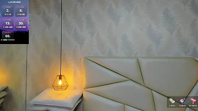 Snapshot of laurettedela_rouse chatting on 11-28-25, 10:29 laurettedela rouse online show from 11-28-25, 10:29