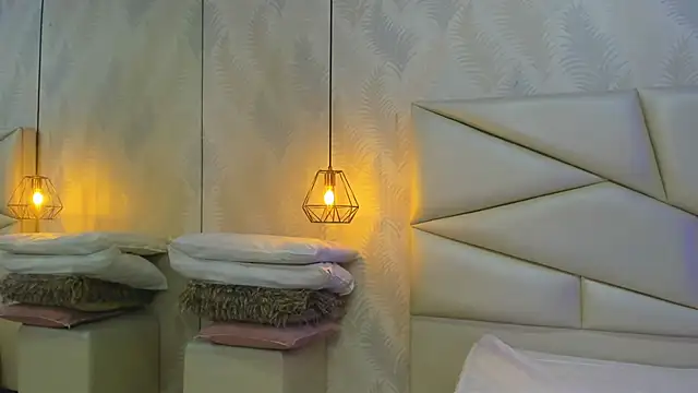 Snapshot of laurettedela_rouse chatting on 12-05-25, 10:02 laurettedela rouse online show from 12-05-25, 10:02