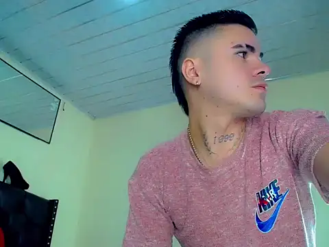 Sebastian Loaiza online show from 11-10-25, 01:54