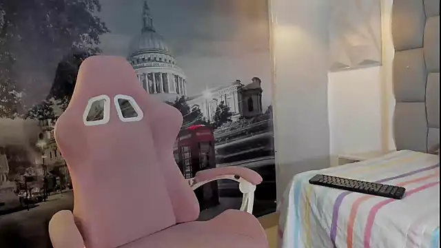 Snapshot of valkyriaxxx_ chatting on 11-14-25, 06:12 valkyriaxxx online show from 11-14-25, 06:12