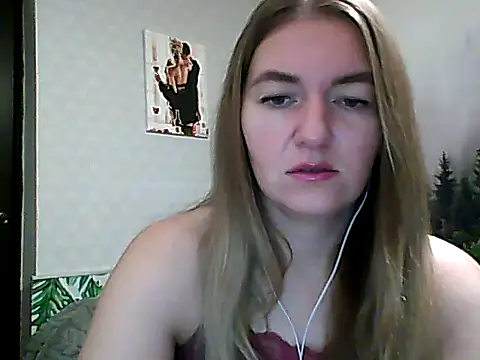 Snapshot of CandyOLimeX chatting on 11-10-25, 09:36 CandyOLimeX online show from 11-10-25, 09:36