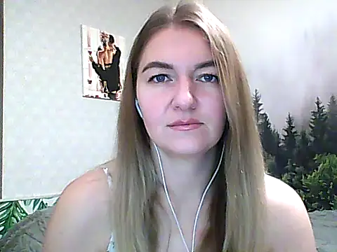 Snapshot of CandyOLimeX chatting on 11-12-25, 09:36 CandyOLimeX online show from 11-12-25, 09:36