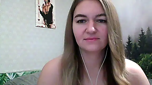 Snapshot of CandyOLimeX chatting on 12-03-25, 10:08 CandyOLimeX online show from 12-03-25, 10:08