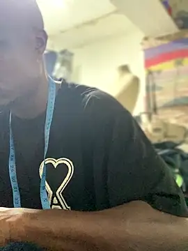 Snapshot of Ndodemnyama@xh chatting on 01-09-26, 03:15 Ndodemnyamaxh online show from 01-09-26, 03:15