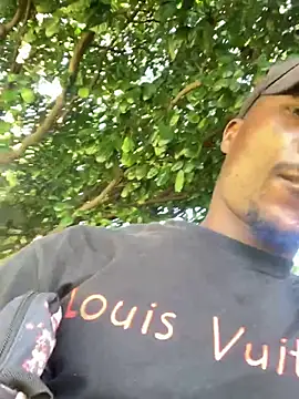 Snapshot of Ndodemnyama@xh chatting on 02-16-26, 02:46 Ndodemnyamaxh online show from 02-16-26, 02:46