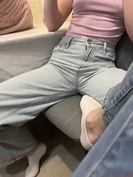 Snapshot of yourboy777 chatting on 11-03-25, 07:15 yourboy777 online show from 11-03-25, 07:15