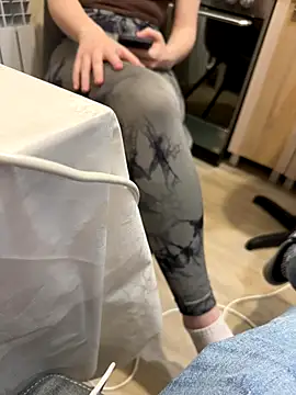 Snapshot of yourboy777 chatting on 11-11-25, 03:01 yourboy777 online show from 11-11-25, 03:01