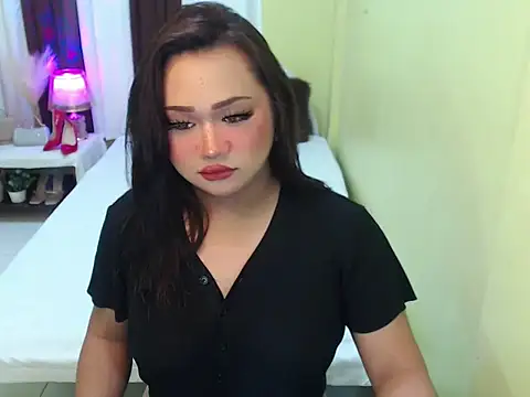 XxgiganticoliviacummerxX online show from 12-17-25, 02:50