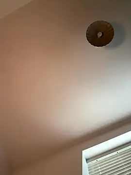 Snapshot of Bethrae25 chatting on 11-22-25, 03:00 Bethrae25 online show from 11-22-25, 03:00