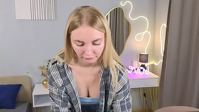 Snapshot of Carollina_ chatting on 11-01-25, 06:32 Carollina online show from 11-01-25, 06:32