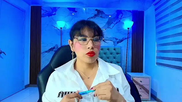 EsmeraldaChantre online show from 11-19-25, 11:43