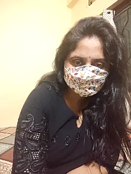 Snapshot of mouni499 chatting on 11-29-25, 06:00 mouni499 online show from 11-29-25, 06:00