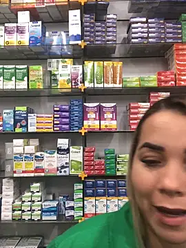 Snapshot of imoly_ chatting on 11-01-25, 10:01 imoly  online show from 11-01-25, 10:01