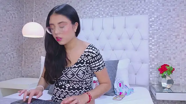 Snapshot of ScarlettPetrova chatting on 11-29-25, 11:46 ScarlettPetrova online show from 11-29-25, 11:46