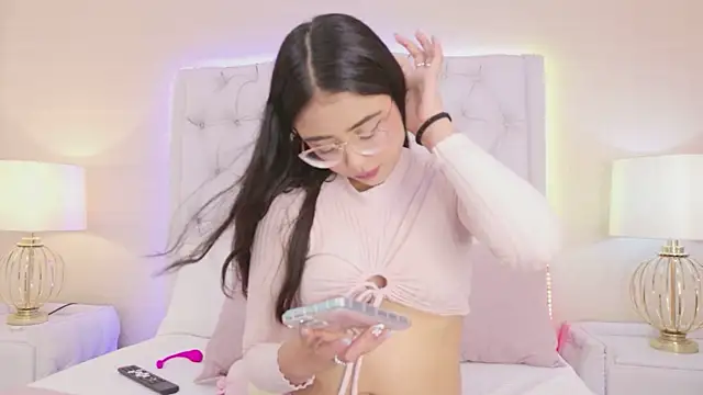 Snapshot of ScarlettPetrova chatting on 01-09-26, 11:46 ScarlettPetrova online show from 01-09-26, 11:46