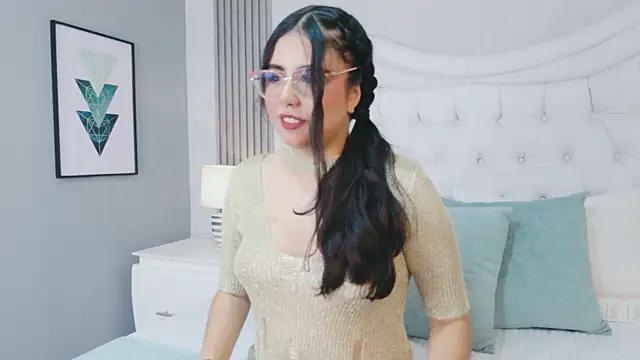 Snapshot of ScarlettPetrova chatting on 03-25-26, 11:38 ScarlettPetrova online show from 03-25-26, 11:38