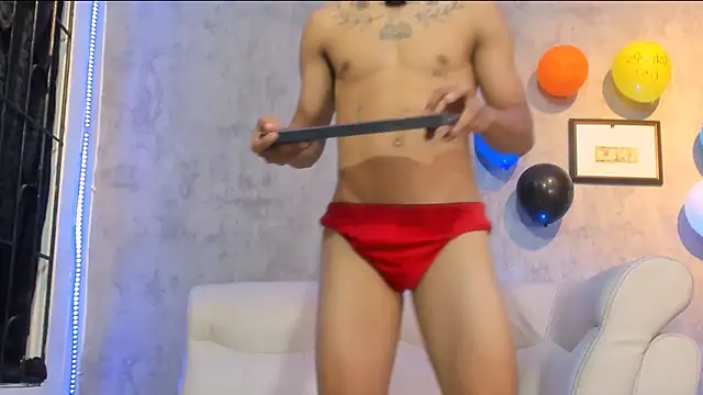 soy Aron online show from 11-19-25, 07:25