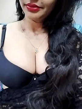 Snapshot of Himani-baby chatting on 11-15-25, 01:14 Himani-baby online show from 11-15-25, 01:14