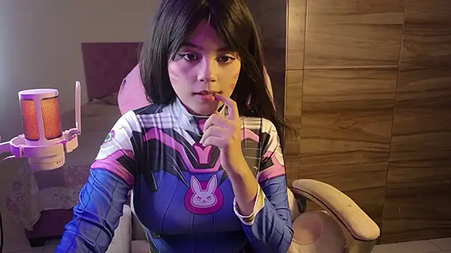 EmillieX online show from 11-23-25, 11:26