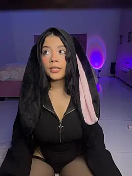 EmillieX online show from 02-18-26, 02:07