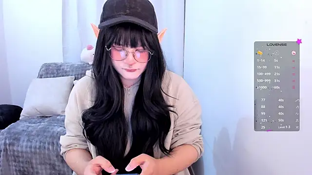 Omorimori online show from 12-16-25, 02:33