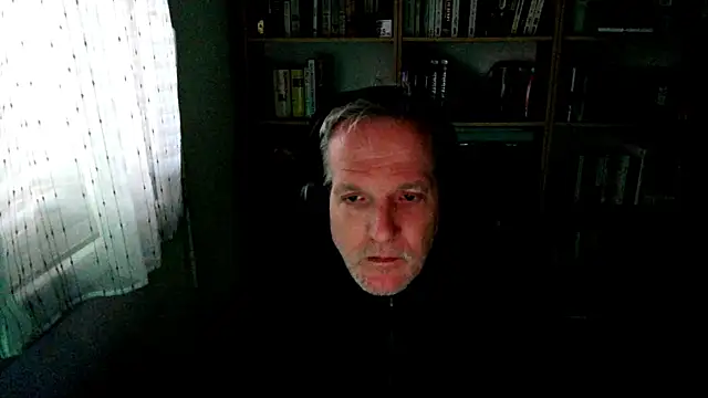 ChocolatMilka44 online show from 11-02-25, 01:24