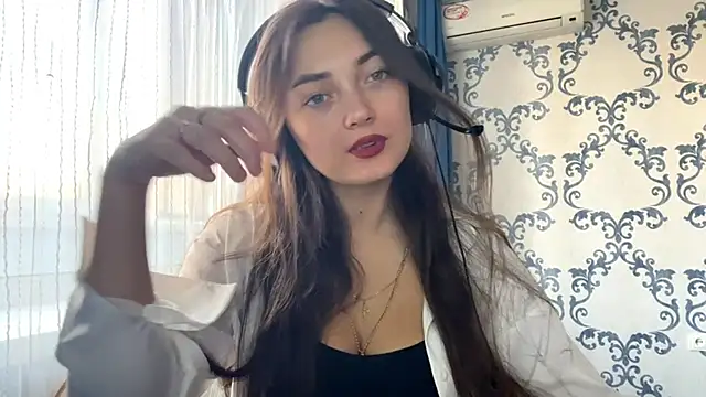 TwotyBright online show from 11-08-25, 08:03