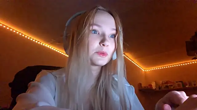 KarinRobertson online show from 11-10-25, 05:34