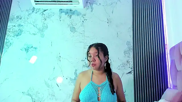 Snapshot of angie_harmony chatting on 11-06-25, 01:45 angie harmony online show from 11-06-25, 01:45