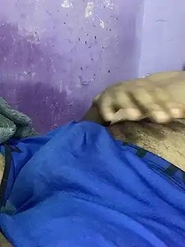 Snapshot of hotman29 chatting on 11-15-25, 09:17 hotman29 online show from 11-15-25, 09:17