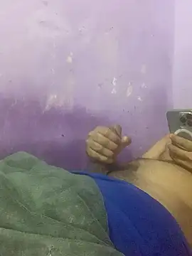 Snapshot of hotman29 chatting on 11-16-25, 04:23 hotman29 online show from 11-16-25, 04:23