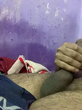 Snapshot of hotman29 chatting on 11-28-25, 11:35 hotman29 online show from 11-28-25, 11:35