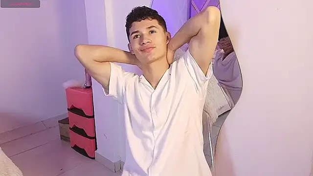 Snapshot of Eiden_Blake chatting on 02-10-26, 11:42 Eiden Blake online show from 02-10-26, 11:42